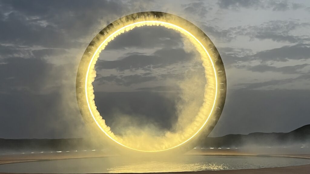 «The illuminated ring» | Эс Дэвлин Es Devlin